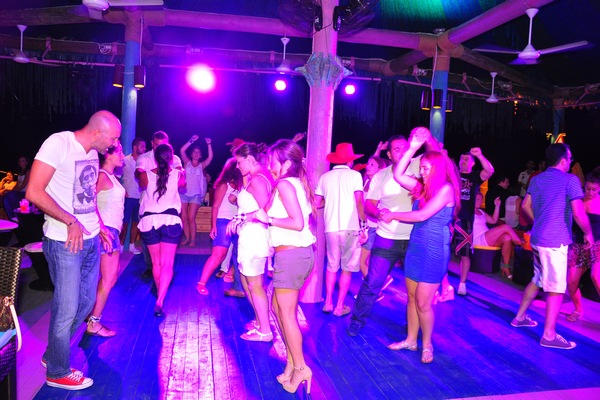 Saturday Night Fever At Edde Sands